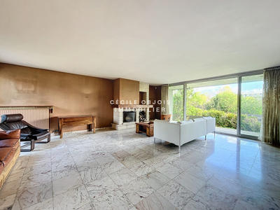 Maison contemporaine - 172 m² - 7 pièces