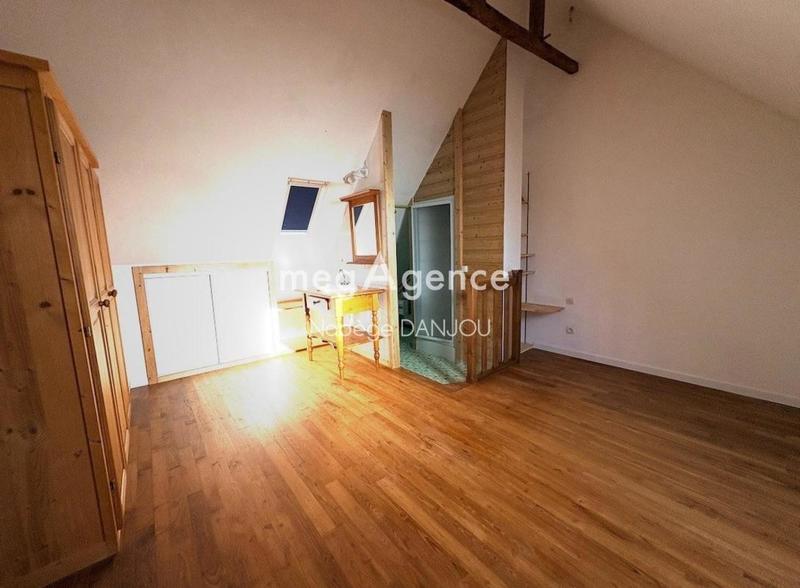 Maison - 125 m² - 7 pièces