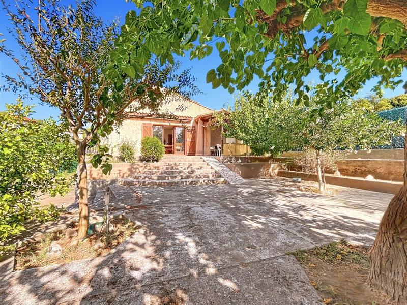 Maison - 185 m² - 7 pièces