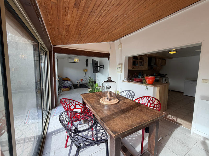 Maison - 300 m² - 9 pièces