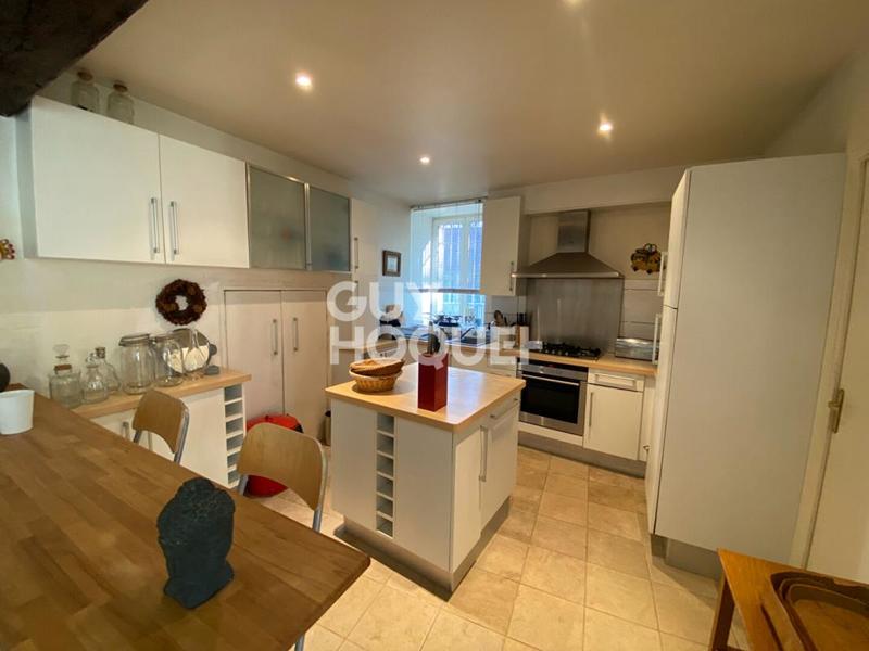 Maison en pierre - 149 m² - 6 pièces