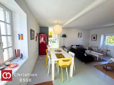 Appartement - 80 m² - 4 pièces