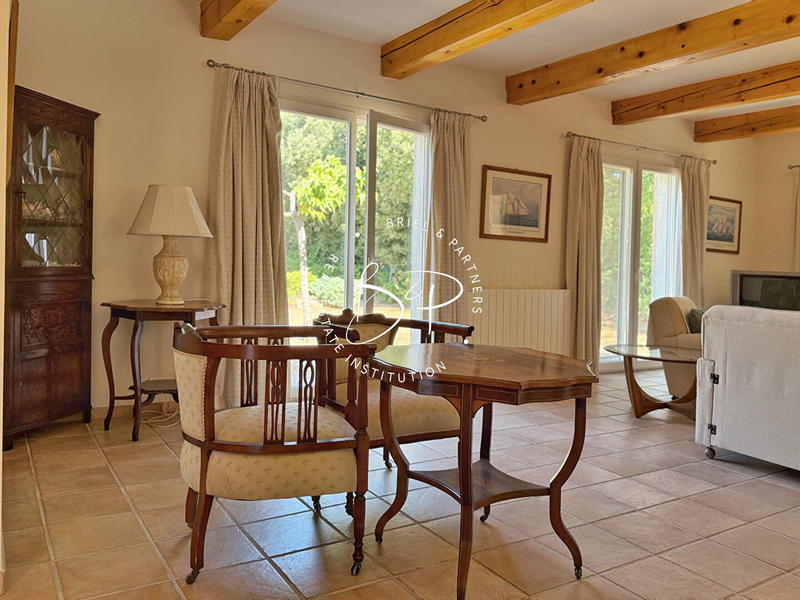 Maison - 186 m² - 6 pièces