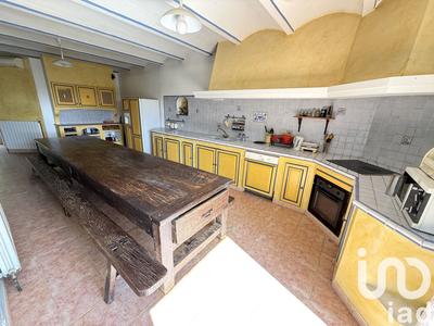 Maison - 330 m² - 14 pièces