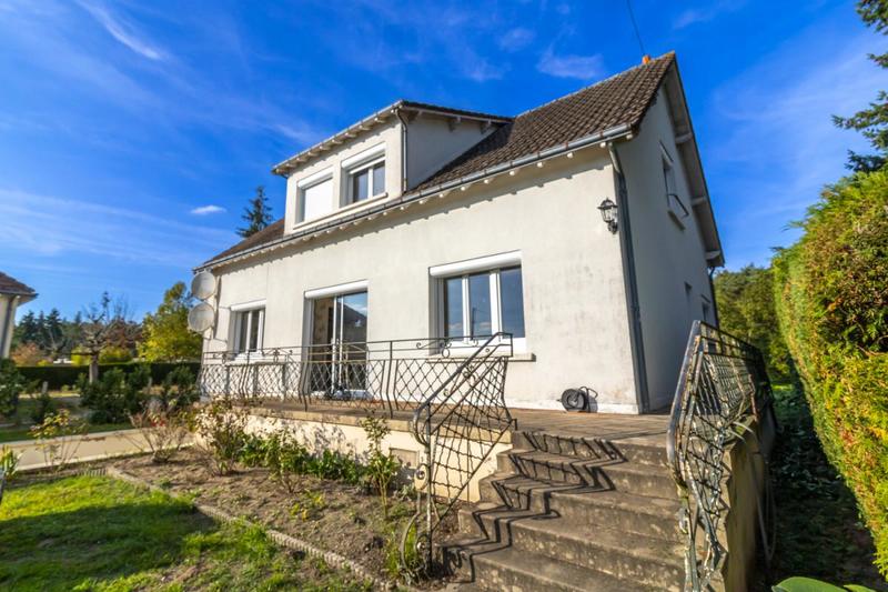 Maison - 142 m² - 6 pièces