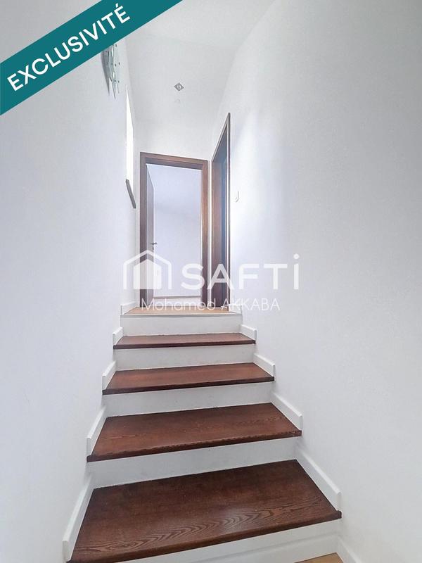 Maison - 300 m² - 8 pièces