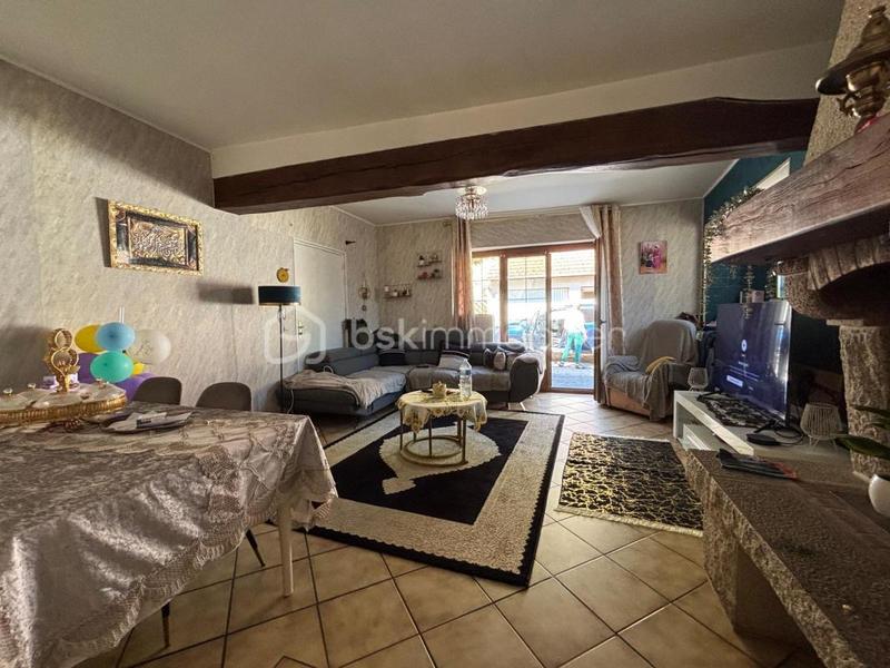 Appartement - 82 m² - 3 pièces