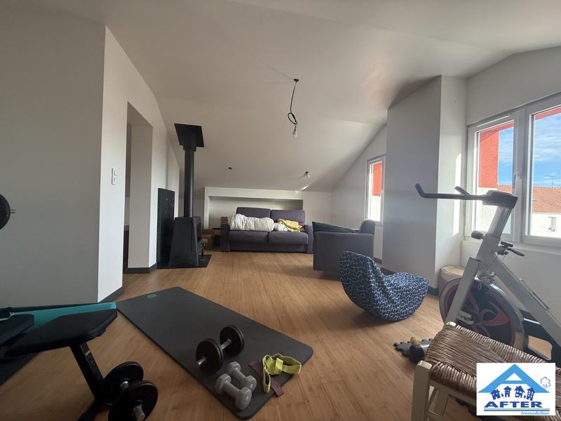 Maison - 145 m² - 8 pièces