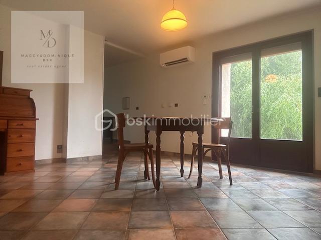 Maison de village - 189 m² - 9 pièces