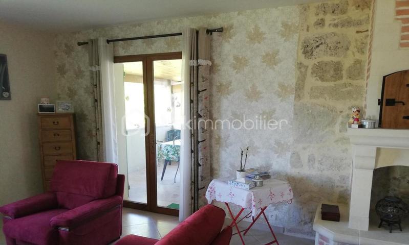 Propriété - 240 m² - 11 pièces