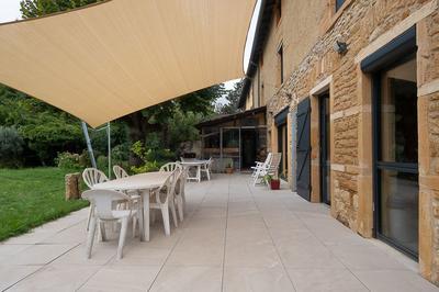 Propriété - 300 m² - 9 pièces