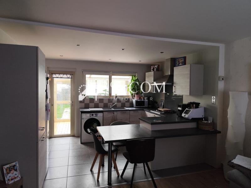 Maison - 80 m² - 5 pièces