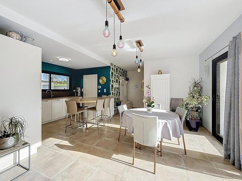 Maison - 140 m² - 6 pièces