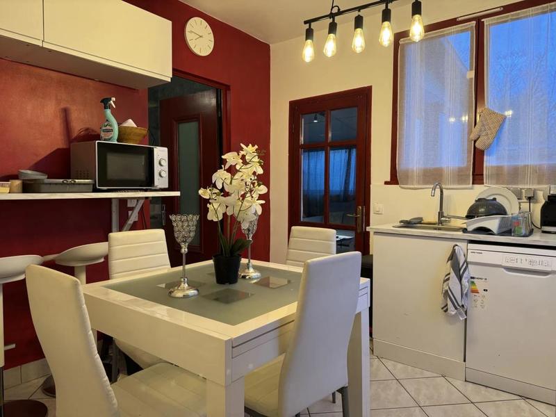 Maison - 120 m² - 6 pièces