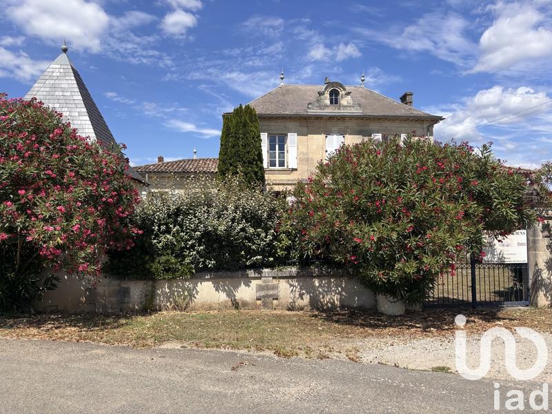 Maison - 250 m² - 10 pièces