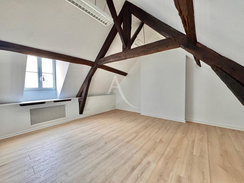 Local commercial - 220 m²