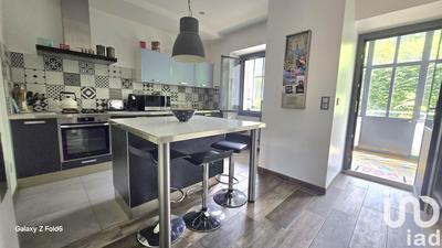 Maison - 205 m² - 8 pièces