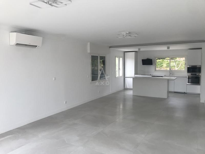 Appartement ancien - 110 m² - 4 pièces