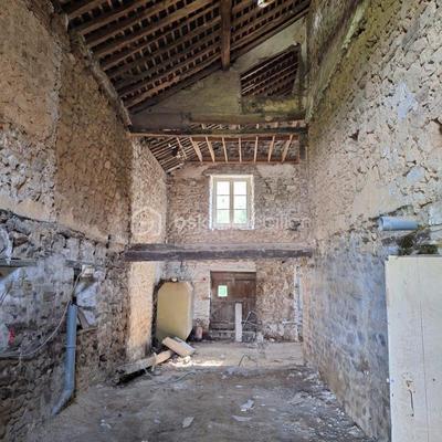 Corps de ferme - 170 m² - 6 pièces