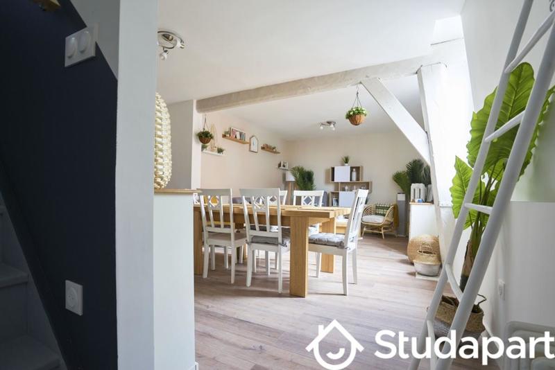 Chambre - 11 m² - 1 pièce