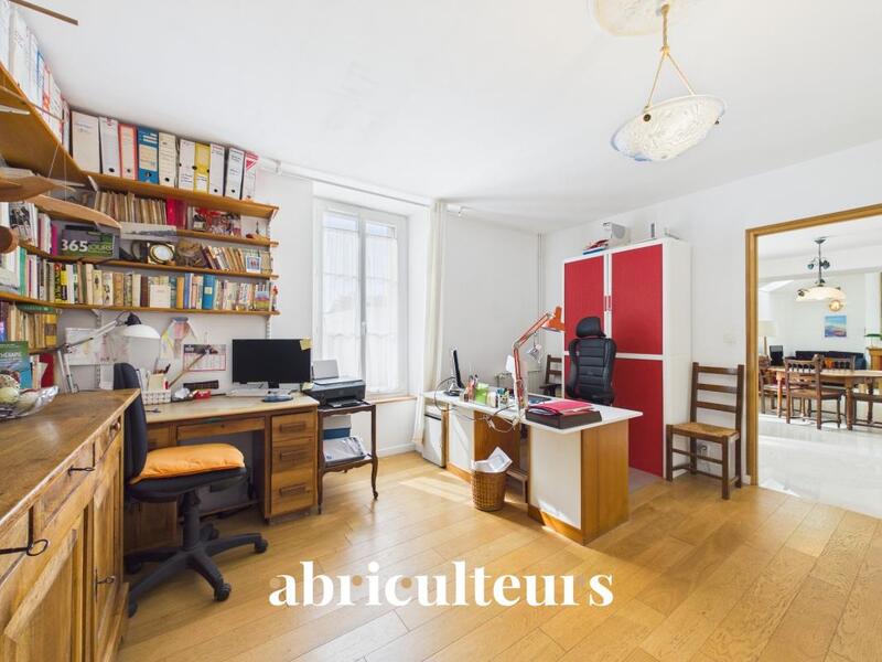 Maison ancienne - 178 m² - 8 pièces