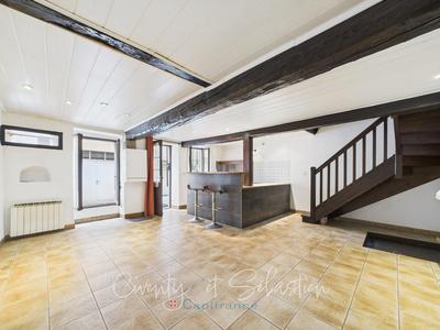 Maison - 104 m² - 3 pièces