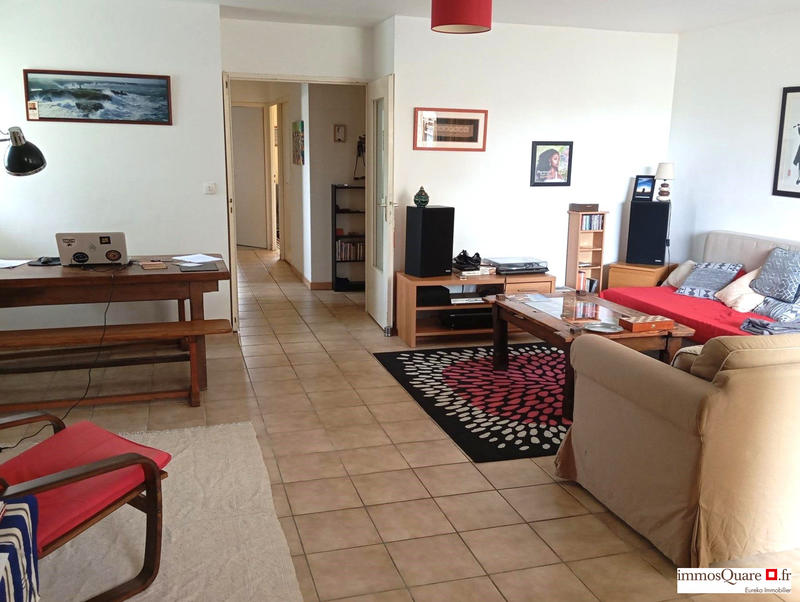 Appartement - 80 m² - 3 pièces