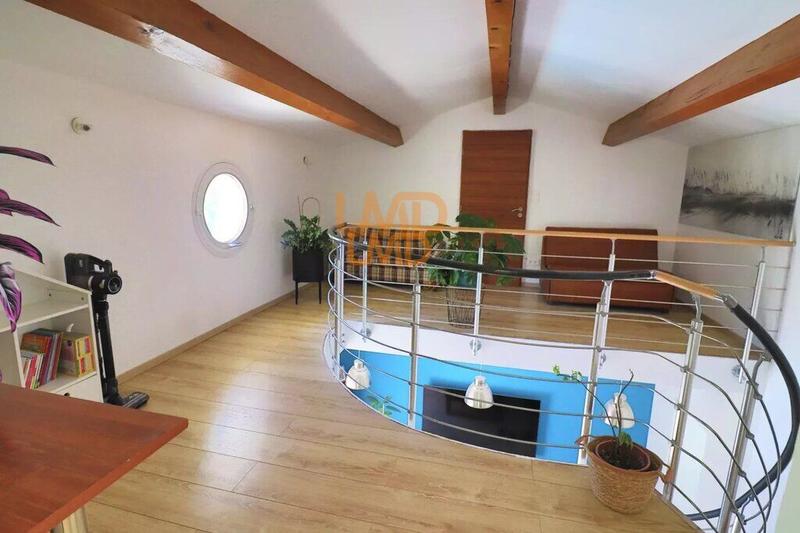 Propriété - 342 m² - 12 pièces