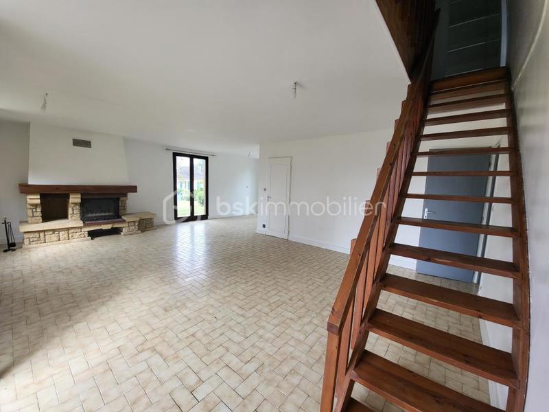 Maison traditionnelle - 143 m² - 6 pièces