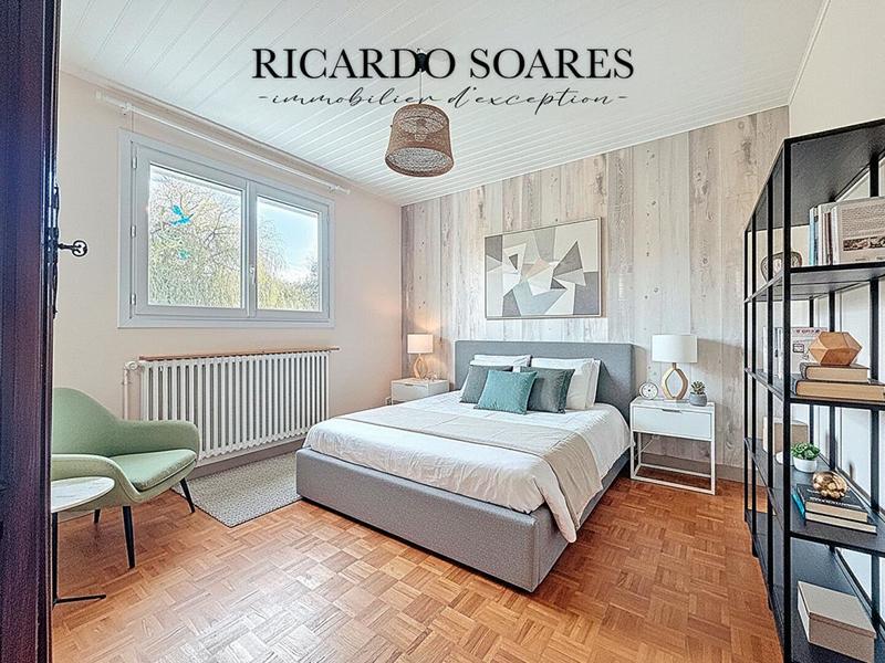 Maison - 178 m² - 8 pièces