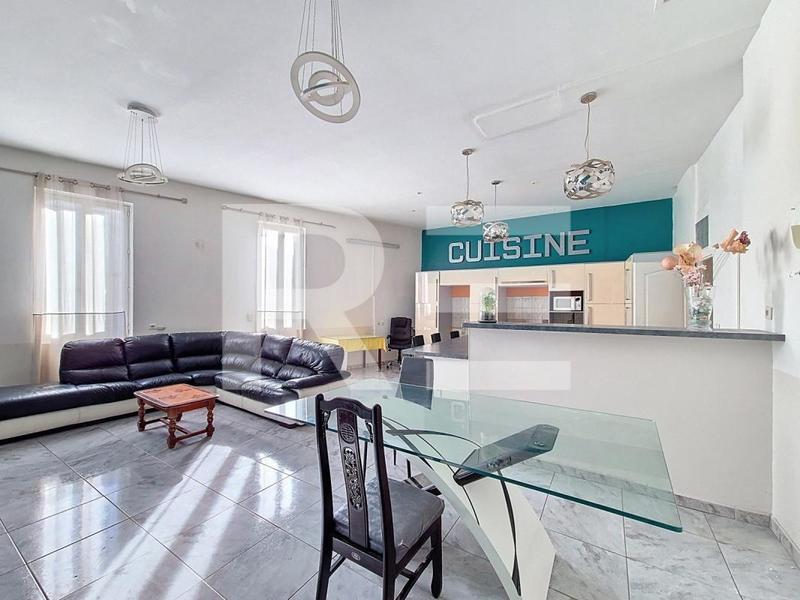 Appartement - 104 m² - 3 pièces