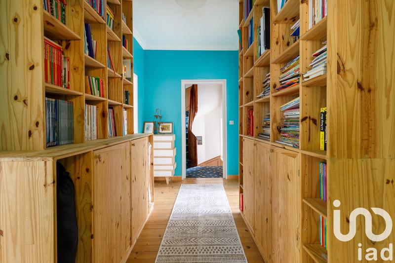 Maison - 280 m² - 9 pièces