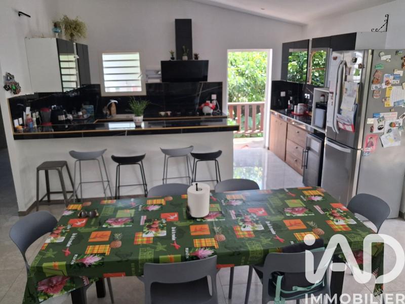 Maison - 110 m² - 4 pièces