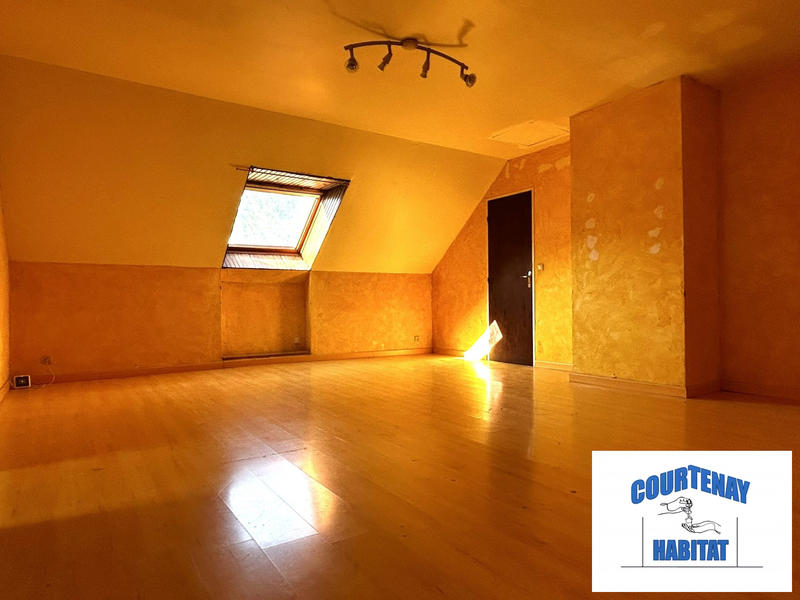 Maison traditionnelle - 158 m² - 7 pièces