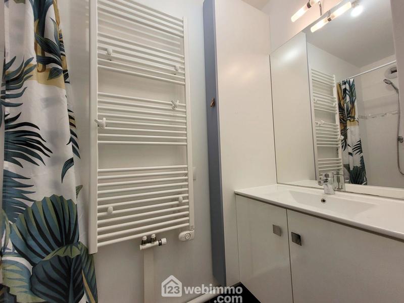 Appartement - 82 m² - 4 pièces