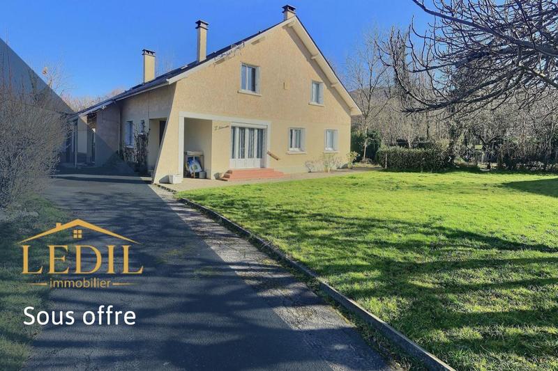 Maison - 224 m² - 7 pièces