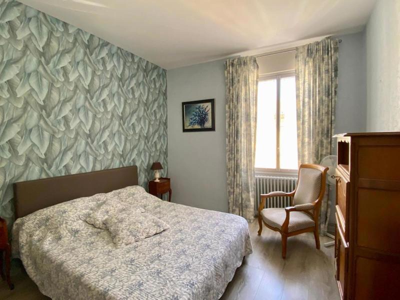 Maison de maîtres - 440 m² - 10 pièces