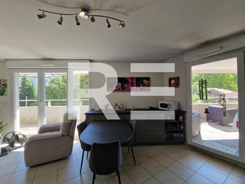 Appartement - 65 m² - 3 pièces