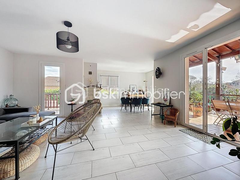 Maison - 120 m² - 4 pièces