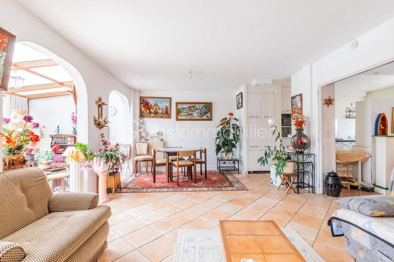 Maison - 110 m² - 5 pièces