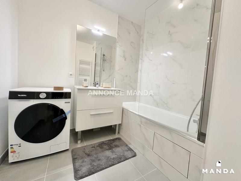 Chambre - 10 m² - 4 pièces