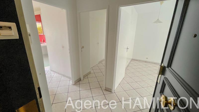 Appartement - 79 m² - 4 pièces