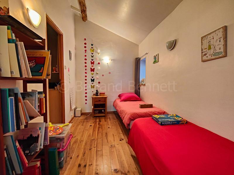 Maison en pierre - 287 m² - 9 pièces