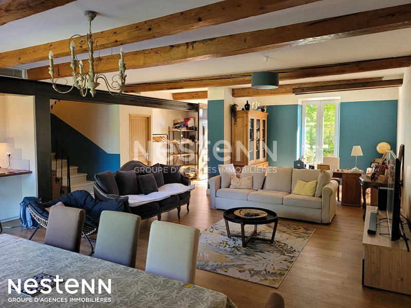 Maison - 227 m² - 6 pièces