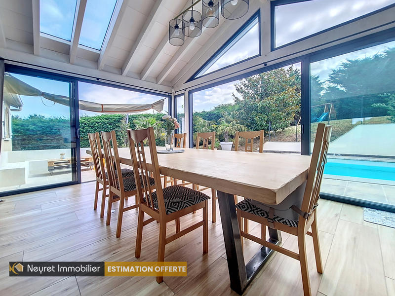 Maison - 145 m² - 7 pièces