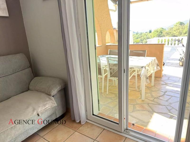 Maison - 91 m² - 5 pièces