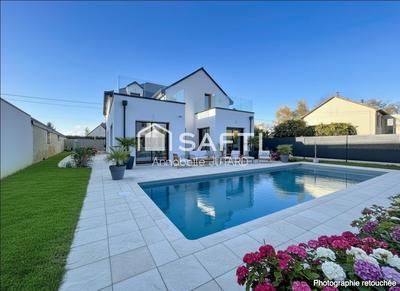 Maison - 182 m² - 6 pièces