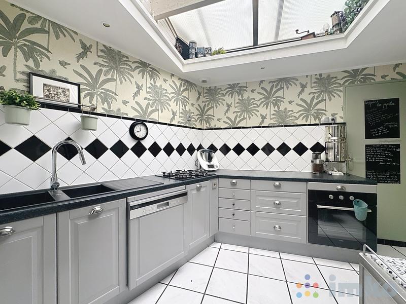 Maison - 164 m² - 5 pièces