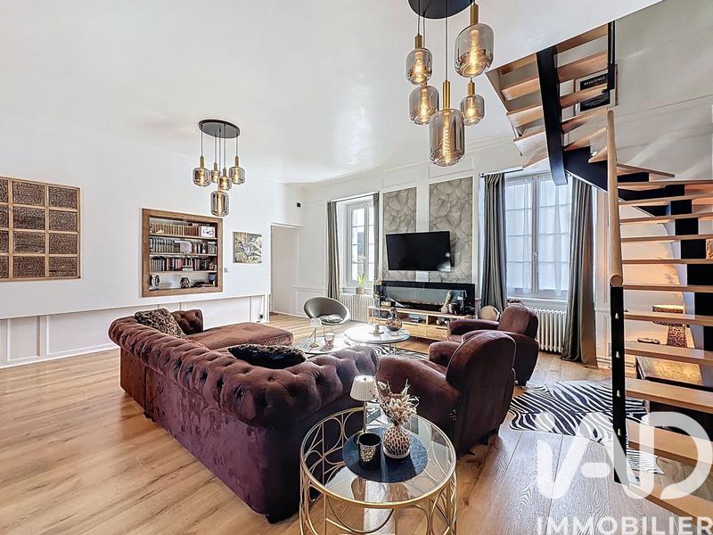 Appartement - 150 m² - 4 pièces