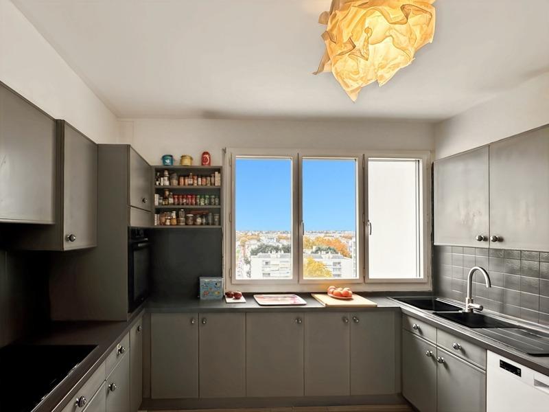 Appartement - 101 m² - 5 pièces